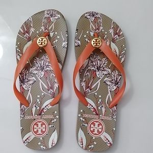 Floral Tory Burch flip flops sz Large